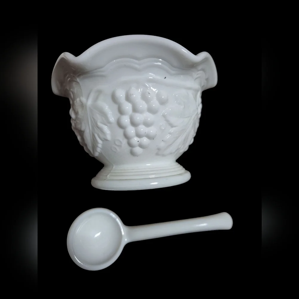 VTG Imperial Glass Milk Glass Grape Pattern Serving Dish with a Spoon